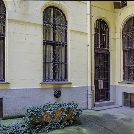 Apartment Sweet Budapest